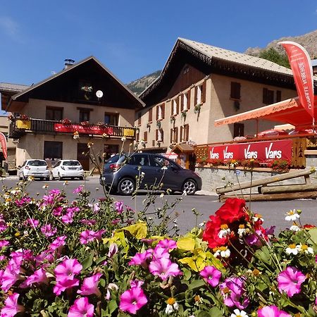 La Vieille Auberge Vars  Eksteriør billede
